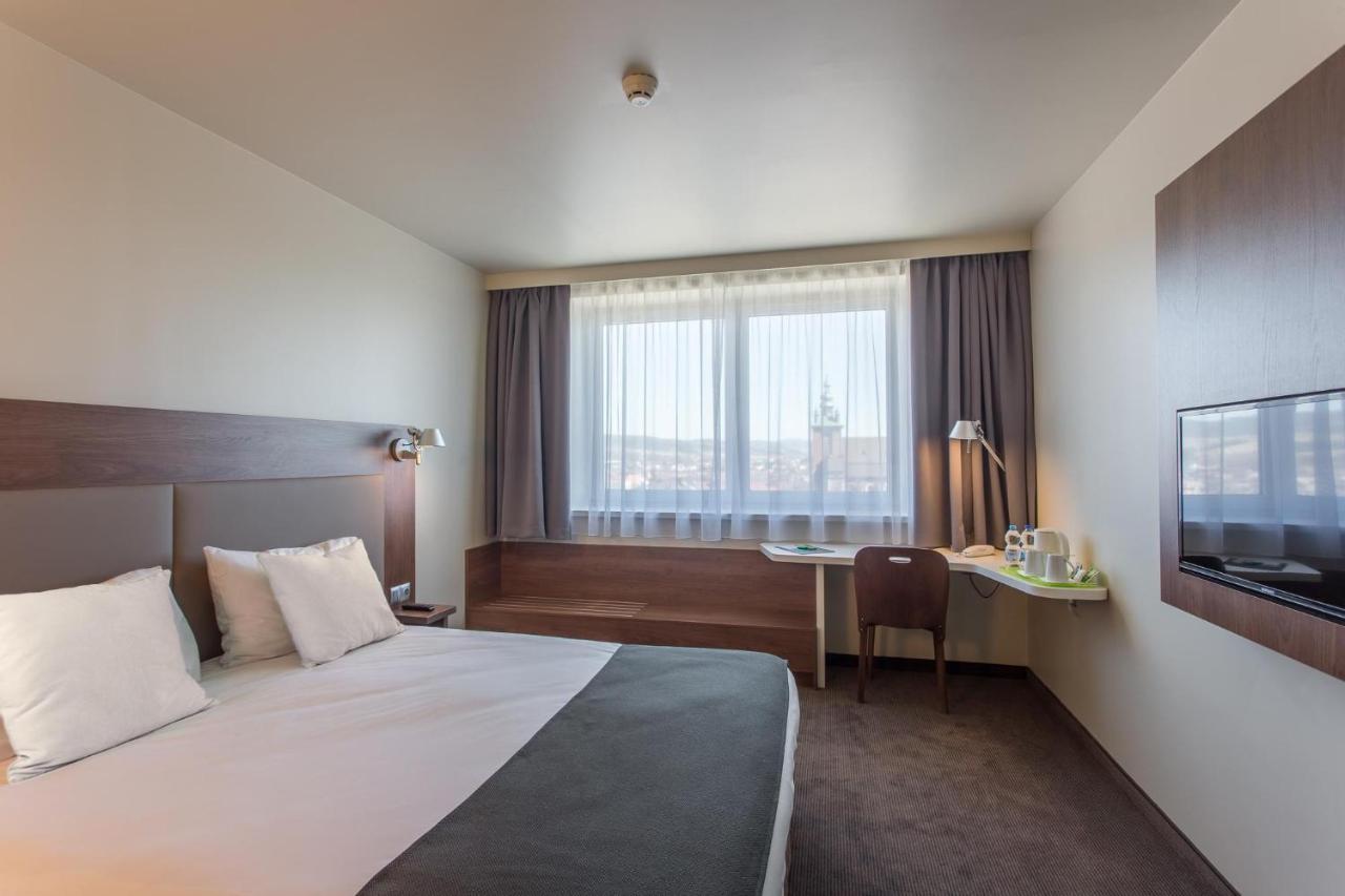 B&B Hotel Nowy Targ Centrum Экстерьер фото