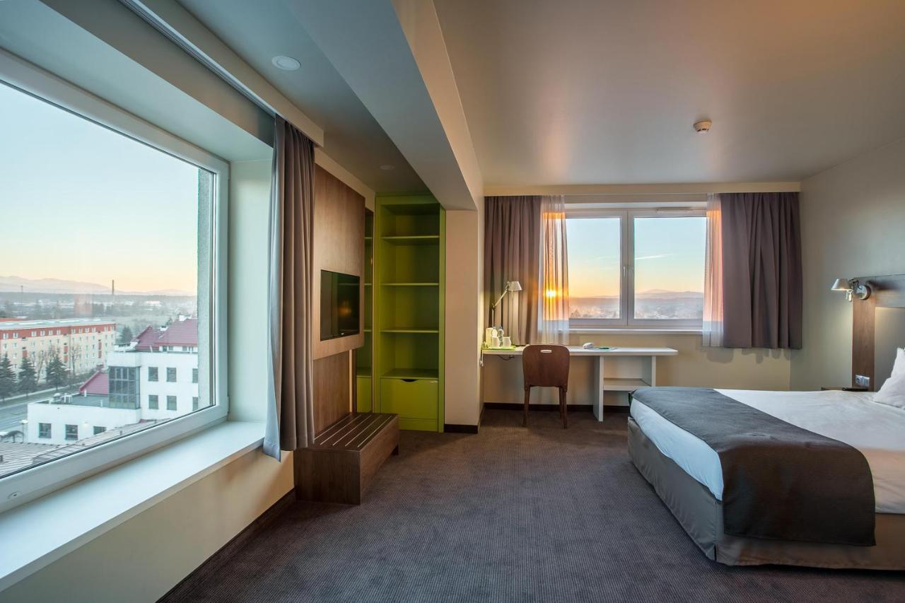 B&B Hotel Nowy Targ Centrum Экстерьер фото