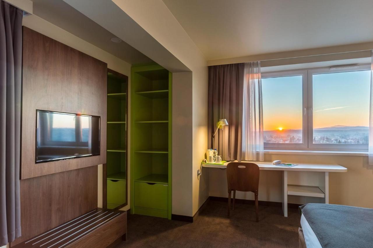 B&B Hotel Nowy Targ Centrum Экстерьер фото