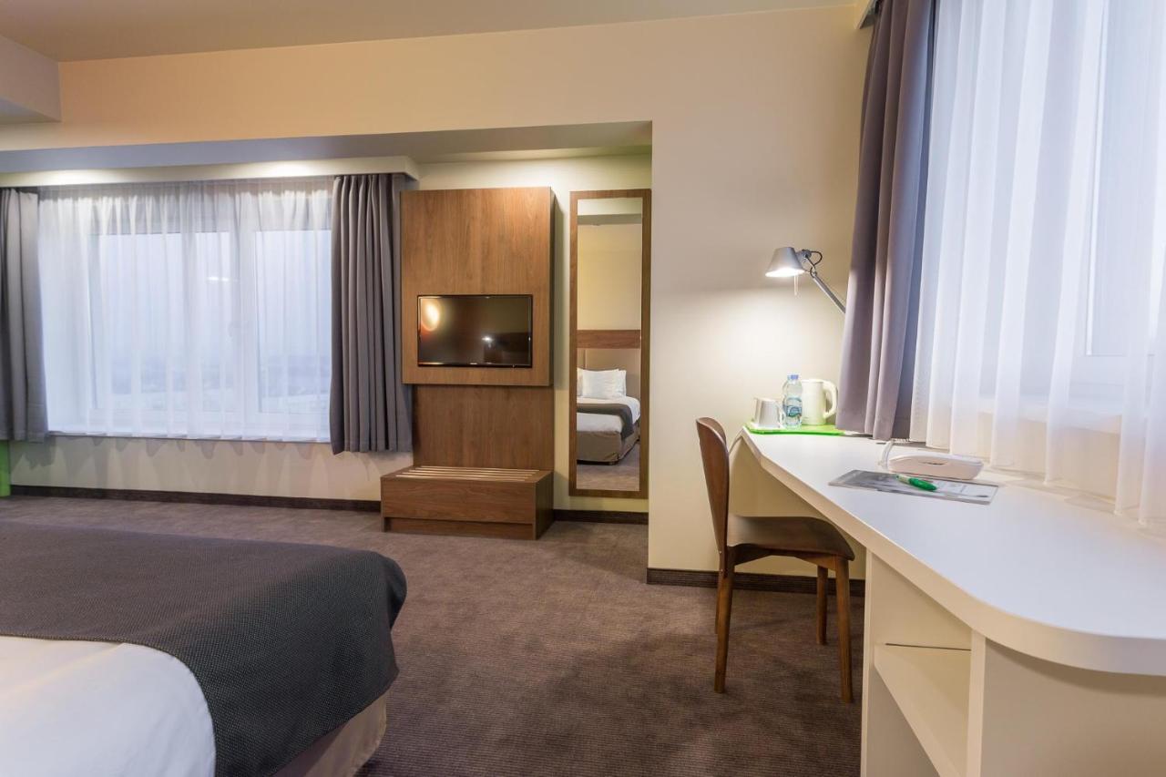 B&B Hotel Nowy Targ Centrum Экстерьер фото